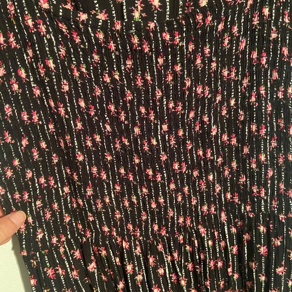 Ditsy Floral Dress - Picture 13 of 13